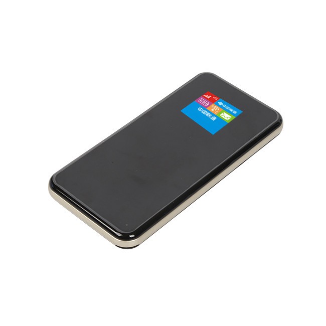 LCD ekranas ir Power Bank maršrutizatorius